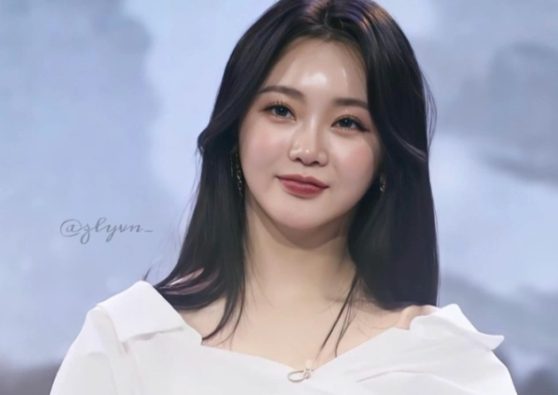 가수 홍지윤