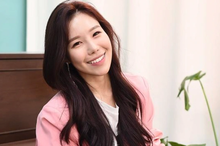 가수 한가빈,