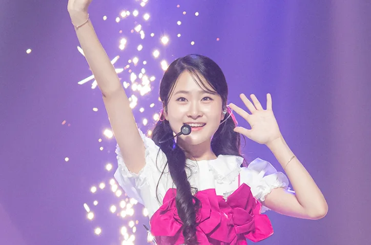 가수 김다현